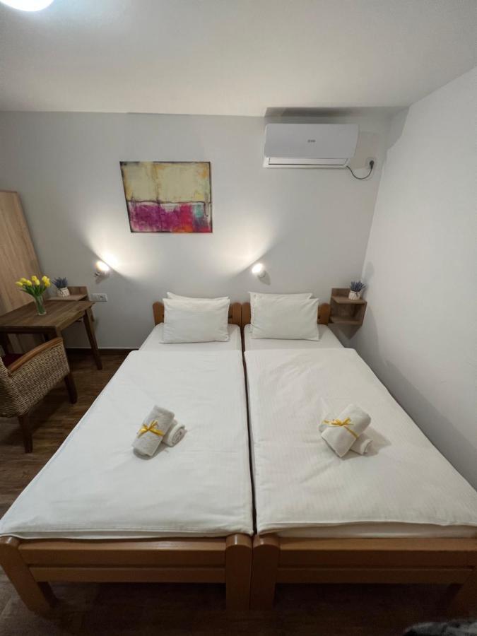 Villa Klara Novi Sad Esterno foto